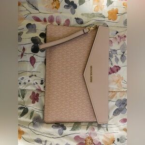 Micheal Kors Bag